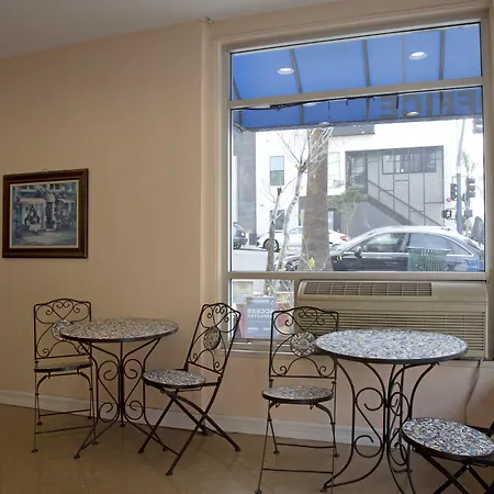 Harborview Inn & Suites-Convention Center-Airport-Gaslamp-Seaworld-Zoo-Balboa Park-2